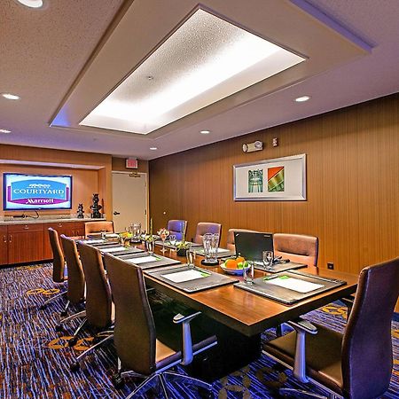 Courtyard By Marriott Frederick Hotell Business bilde