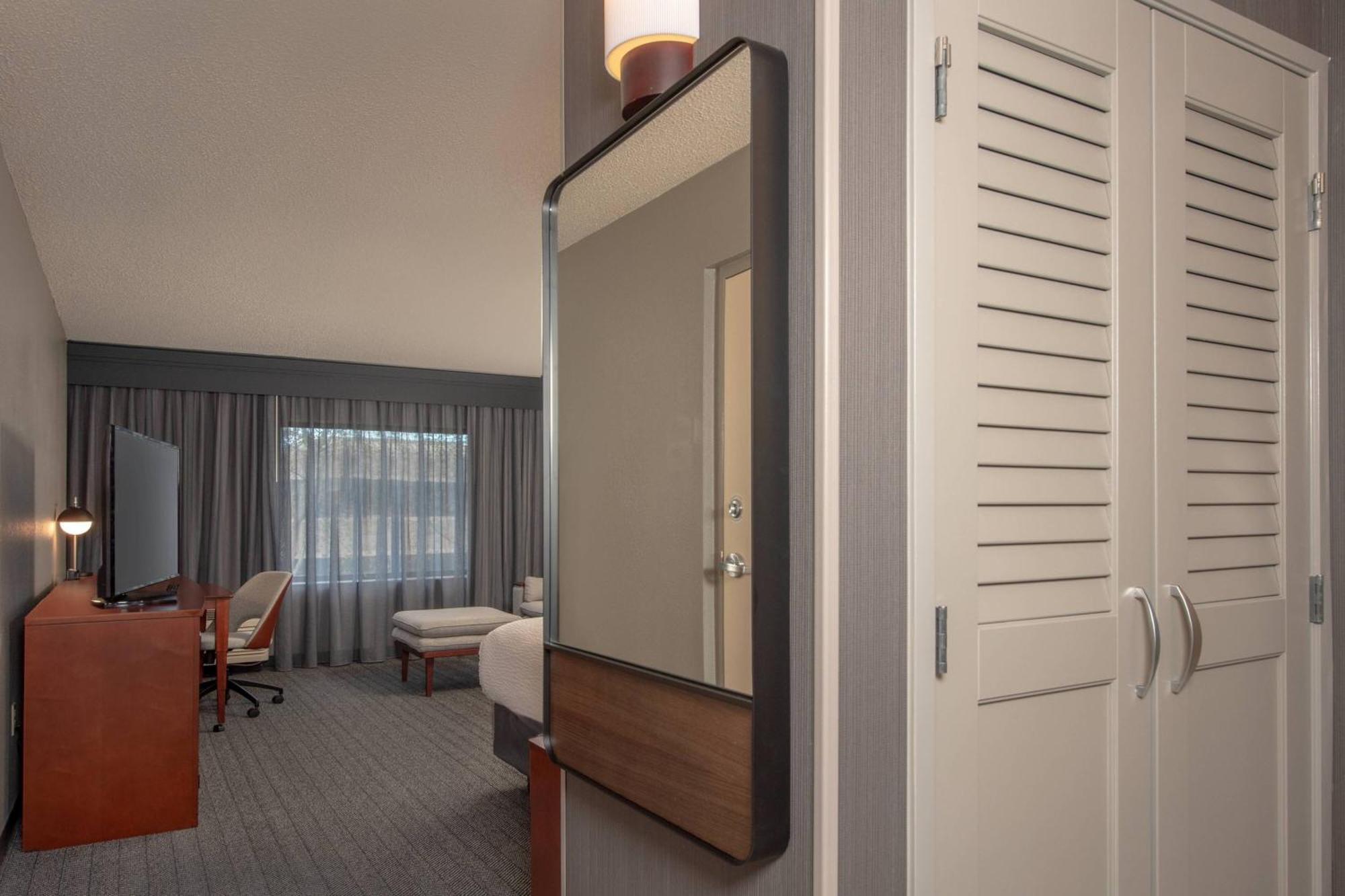 Courtyard By Marriott Frederick Hotell Eksteriør bilde
